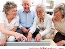 contoh percakapan bahasa inggris untuk 4 orang