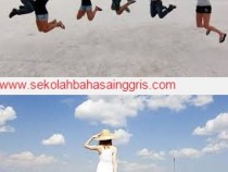 Perbedaan penggunaan travel trip dan journey