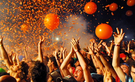 Penjelasan "Feast Dan Celebration" Dalam Bahasa Inggris Serta Contohnya